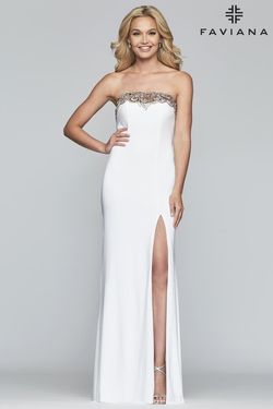 Style S10200 Faviana White Size 0 Jersey Side slit Dress on Queenly
