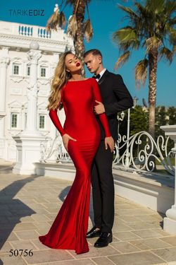 Style 50756 Tarik Ediz Red Size 6 Black Tie Mermaid Dress on Queenly