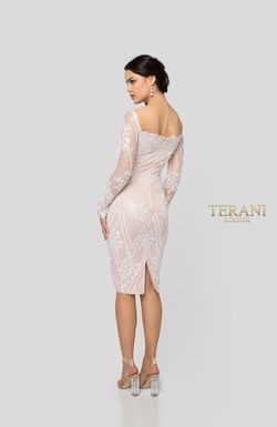 Style 1911C9001 Terani Couture White Size 8 Ivory Cocktail Dress on Queenly