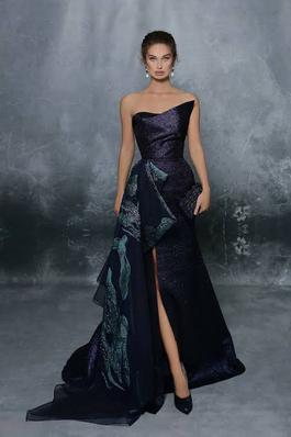Tarik Ediz Black Size 2 Strapless Pattern Prom Ball gown on Queenly