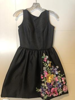 Sherri Hill Black Size 2 Embroidery Homecoming Midi Cocktail Dress on Queenly