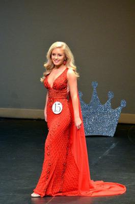 Sherri Hill Red Size 4 Showstopper Pageant Straight Dress on Queenly