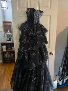 Dana Mathers Black Size 4 Overskirt Midi Train Dress on Queenly