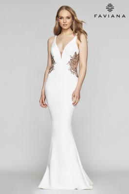 Style S10226 Faviana White Size 2 Tall Height Straight Dress on Queenly