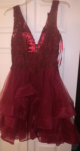 Red Size 8 Cocktail Dress on Queenly