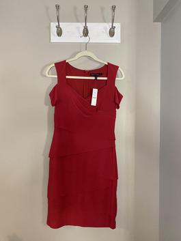 White House Black Market Red Size 8 Cocktail Dress on Queenly