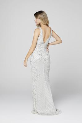 Style 3425 Primavera White Size 2 Straight Dress on Queenly