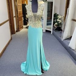 Style 85254M Mac Duggal Blue Size 4 Spandex Turquoise Side slit Dress on Queenly