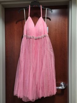 Style 42324 Mac Duggal Pink Size 18 $300 Halter Summer Cocktail Dress on Queenly