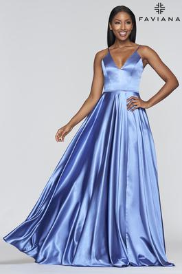 Style S10209 Faviana Blue Size 4 V Neck Side Slit A-line Dress on Queenly