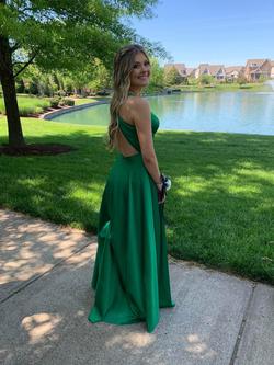 Green Size 0 Ball gown on Queenly