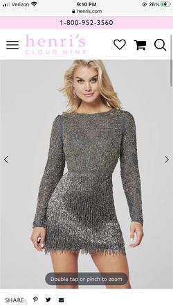 Primavera Silver Size 4 Backless Cocktail Dress on Queenly