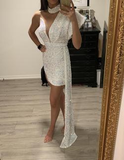 Custom White Size 4 Jersey Sequin Cocktail Dress on Queenly