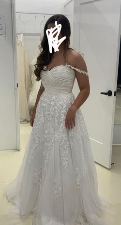Sherri Hill White Size 4 Sleeves Ball gown on Queenly