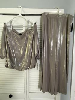 Gold Size 14 Jumpsuit Dress on Queenly