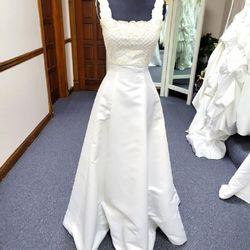 Style 1060 Precious Formals White Size 4 Floor Length Cotillion $300 Ball gown on Queenly