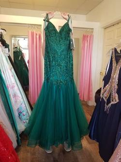 Green Size 14 Mermaid Dress on Queenly