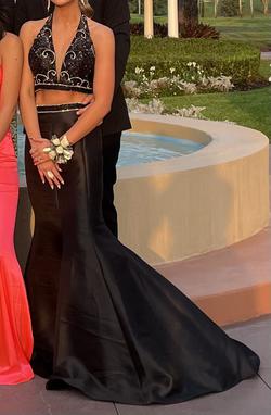 Madison James Black Size 4 Two Piece Prom Mermaid Dress on Queenly