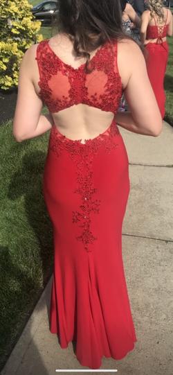 Faviana Red Size 4 Floral Prom Straight Dress on Queenly