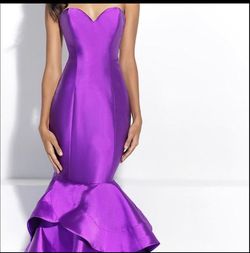 Madison James Purple Size 2 Military Homecoming Mermaid Dress on Queenly