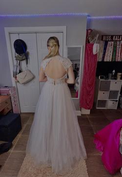 Sherri Hill White Size 4 Sheer Prom Ball gown on Queenly