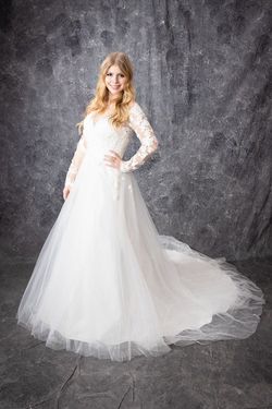 Style 68009 Lore White Size 6 A-line Long Sleeve Ball gown on Queenly