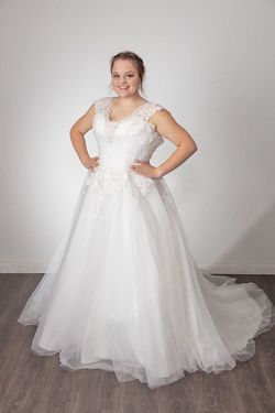 Style 2685-B Savoy White Size 10 A-line Dress on Queenly