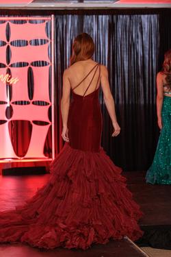 Sherri Hill Red Size 4 Train Velvet Cut Out Mermaid Dress on Queenly