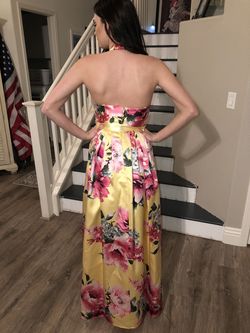 Teezeme Yellow Size 2 Multicolor Halter Ball gown on Queenly