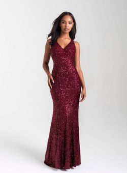 Style 20-331 Madison James Red Size 4 Straight Dress on Queenly