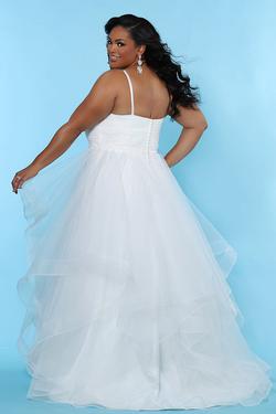 Style SC5240 Sydneys Closet White Size 18 Sweetheart A-line Dress on Queenly