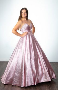 Style 7510 Morilee Pink Size 4 Sweetheart Shiny Ball gown on Queenly