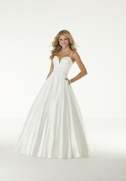 Style 45094 Morilee White Size 2 Sweetheart A-line Ball gown on Queenly