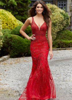 Style 45033 Morilee Red Size 6 Mermaid Dress on Queenly