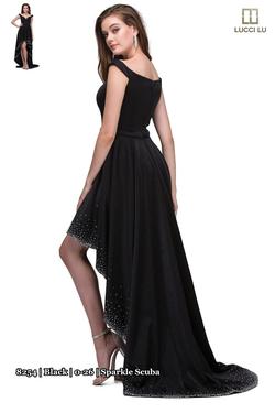 Style 8254 Lucci Lu Black Size 14 Straight Dress on Queenly