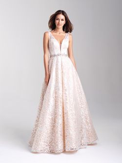 Style Lexie Madison James White Size 10 Prom $300 Lace A-line Dress on Queenly