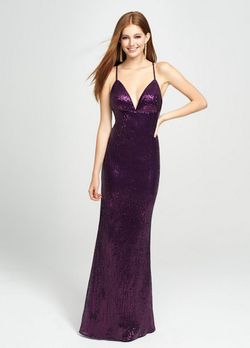 Style Mariah Madison James Purple Size 8 V Neck Prom Black Tie Straight Dress on Queenly