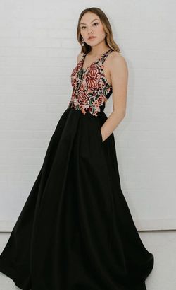Style 76022 Lore Black Size 4 A-line Ball gown on Queenly