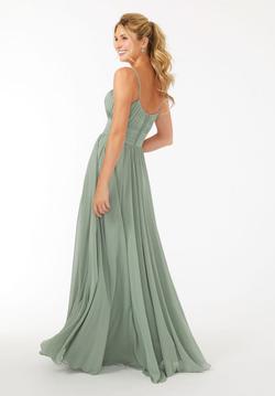 Style 21709 Morilee Green Size 18 Plus Size Sorority Formal Square Neck Straight Dress on Queenly