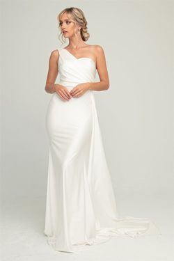 Style 387 Amelia Couture White Size 4 Sweetheart Straight Dress on Queenly