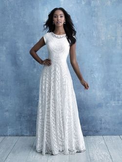 Style M637 Allure White Size 6 Cap Sleeve Lace Pageant A-line Dress on Queenly