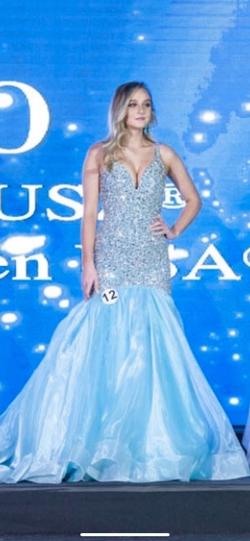 Mac Duggal Blue Size 4 Train Mermaid Dress on Queenly