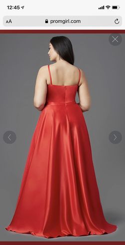 Promgirl Red Size 24 Plus Size V Neck $300 Side slit Dress on Queenly