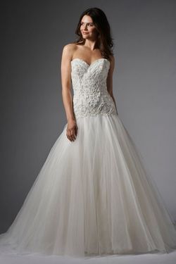 Style 15719 Wtoo White Size 18 Ivory Tall Height Ball gown on Queenly
