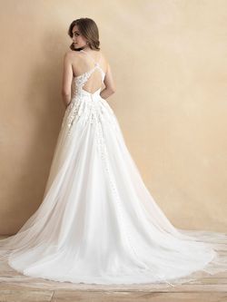 Style 3300 Allure White Size 8 Ivory Tulle A-line Dress on Queenly