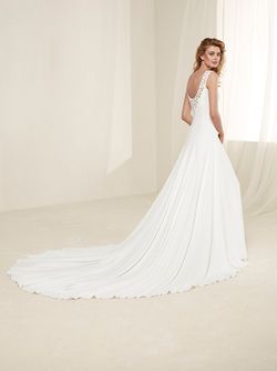 Style DRENI Pronovias White Size 16 Lace Flare Mini Floor Length Mermaid Dress on Queenly