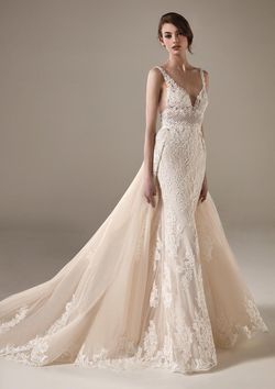 Style FRANCA Pronovias Nude Size 10 Pageant Tulle Floral Jewelled Train Mermaid Dress on Queenly