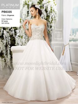 Style PB6335 Val Stefani White Size 8 Floor Length Wedding Mermaid Dress on Queenly