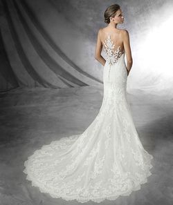 Style PLACIA Pronovias White Size 10 Wedding Lace Flare Pageant Mermaid Dress on Queenly