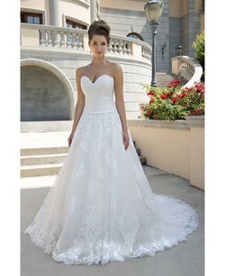 Style VE8289XN Venus White Size 14 A-line Dress on Queenly
